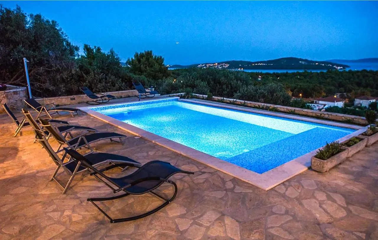 4 Bedroom Beautiful Home In Seget Vranjica Croatia