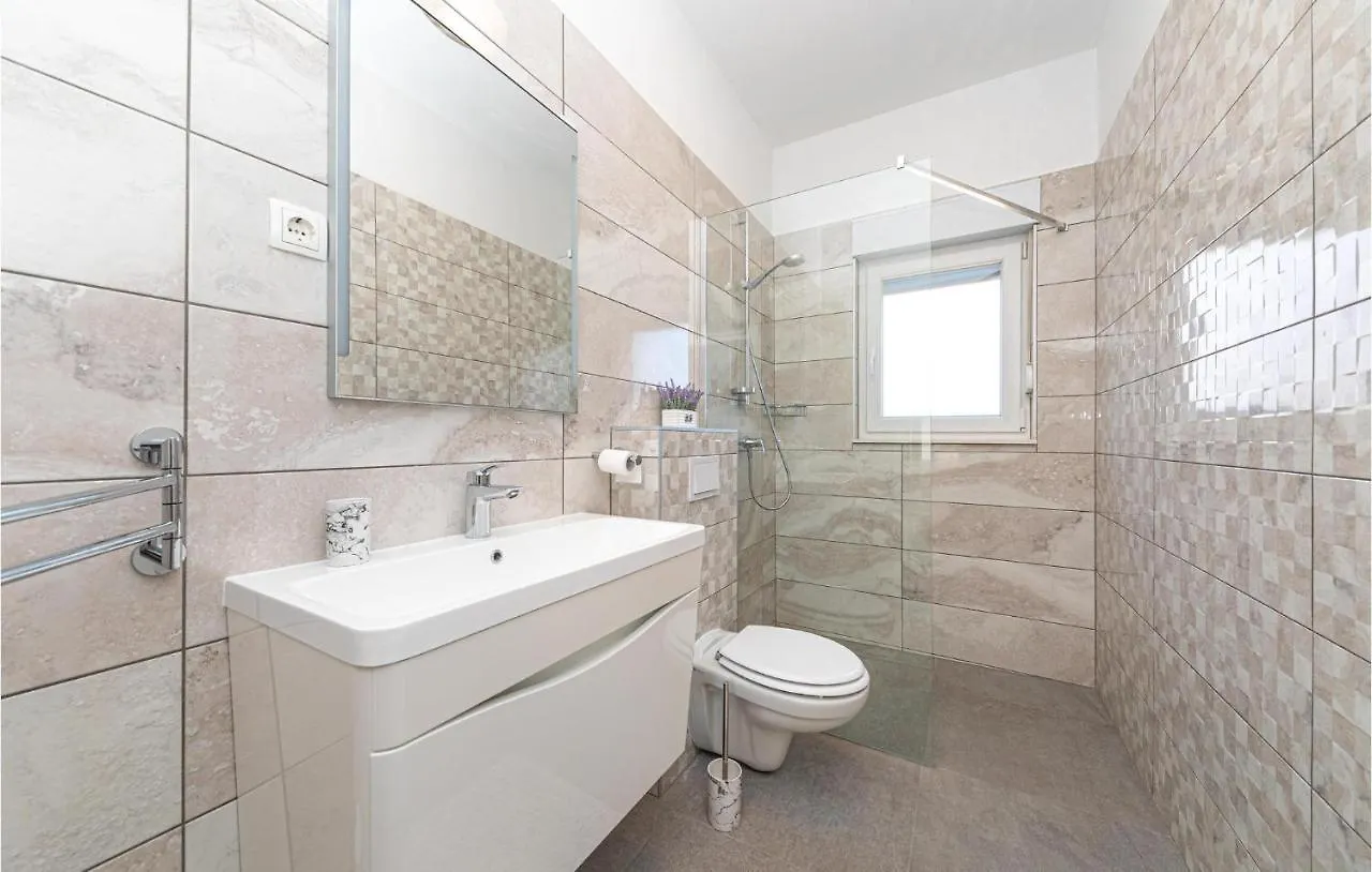 Holiday home 4 Bedroom Beautiful Home In Seget Vranjica