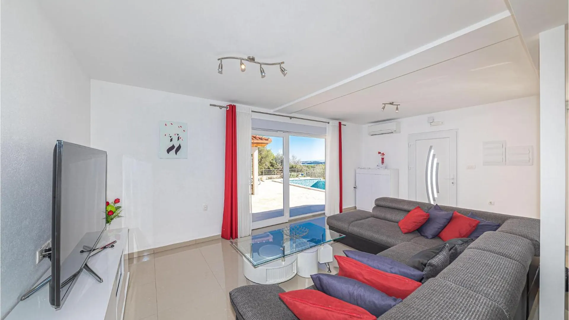 4 Bedroom Beautiful Home In Seget Vranjica Holiday home