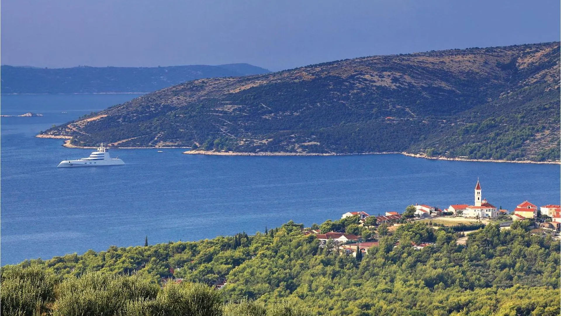 Holiday home 4 Bedroom Beautiful Home In Seget Vranjica