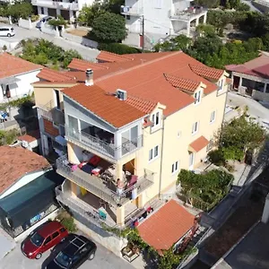 Mara Apartament